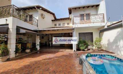Sobrado com 4 dormitórios à venda, 293 m² por R$ 940.000,00 - Jardim Petrópolis - Cuiabá/MT