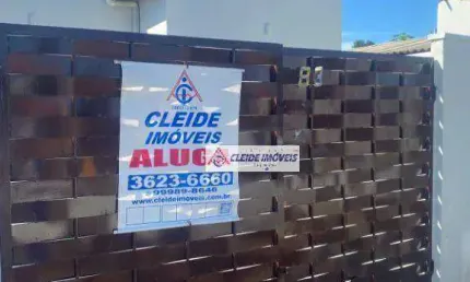 Casa com 2 quartos para alugar na Rua Paraju, 57, Praeiro, Cuiabá, 55 m2 por R$ 1.300