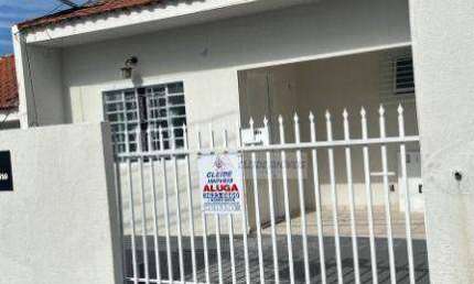 Casa com 1 dormitório para alugar, 39 m² por R$ 1.100,00/mês - Quilombo - Cuiabá/MT