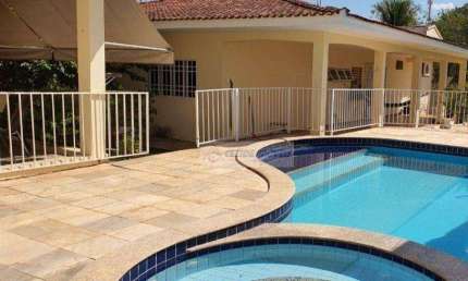 Casa Terrea com 2 terrenos Jardim Itália, Rua Fechada