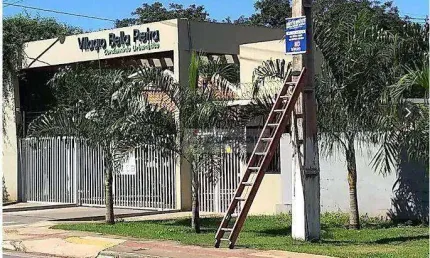 Casa com 4 dormitórios à venda, 180 m² por R$ 400.000,00 - Condomínio Villagio Bella Pietra - Cuiabá/MT