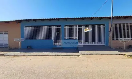 Casa com 3 dormitórios à venda, 169 m² por R$ 280.000,00 - Parque Cuiabá - Cuiabá/MT