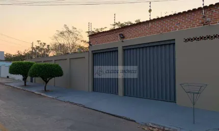 Casa com 3 dormitórios à venda, 223 m² por R$ 600.000,00 - Boa Esperança - Cuiabá/MT