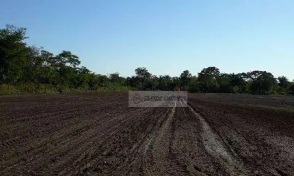 Chácara com 4 dormitórios à venda, 106000 m² por R$ 900.000,00 - Rural  - Cuiabá/MT