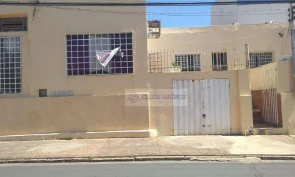 Terreno Comercial com uma construção antiga, Rua Joaquim Murtinho, Centro em Cuiabá-MT