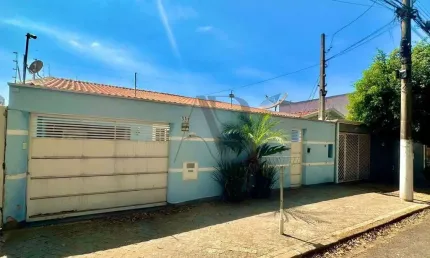 Casa com 3 quartos à venda na Rua Paraibuna, 331, Jardim Flamboyant, Campinas, 200 m2 por R$ 830.000