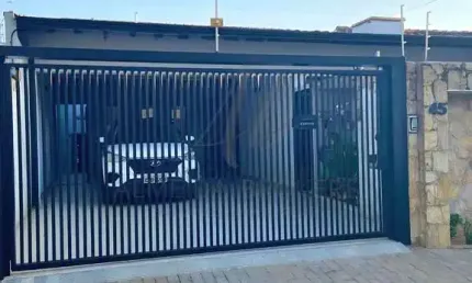 Casa com 4 quartos à venda na Paulo Corrêa de Melo, 255, Jardim Guarani, Campinas, 280 m2 por R$ 920.000