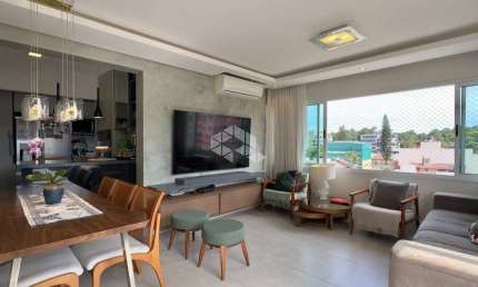 Apartamento com 3 quartos à venda na Rua José Scutari, 259, Passo da Areia, Porto Alegre por R$ 870.000