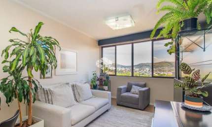 Apartamento com 2 quartos à venda na Rua Guararapes, 70, Petrópolis, Porto Alegre por R$ 689.000