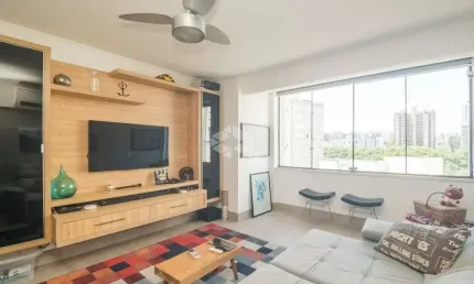 Apartamento com 2 quartos à venda na Rua Quintino Bocaiúva, 47, Floresta, Porto Alegre por R$ 576.000
