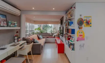 Apartamento com 2 quartos à venda na Rua Marquês do Pombal, 940, Moinhos de Vento, Porto Alegre por R$ 770.000