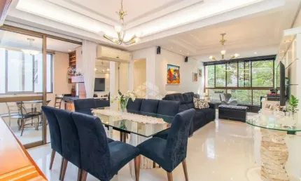 Apartamento com 3 quartos à venda na Rua Marcelo Gama, 288, São João, Porto Alegre por R$ 939.000