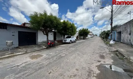 Casa com 4 quartos à venda no jangurussu, fortaleza  por r$ 270.000