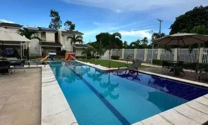 Casa com 3 quartos à venda no guaribas, eusébio , 136 m2 por r$ 697.000