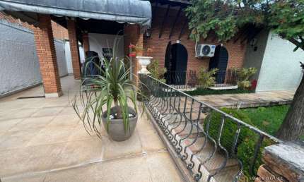Casa comercial à venda na Rua Gustavo Ambrust, --, Nova Campinas, Campinas, 330 m2 por R$ 1.600.000