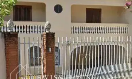 Casa com 3 quartos à venda na Rua Irma Vanira Varassin, --, Parque Santa Bárbara, Campinas, 279 m2 por R$ 551.200