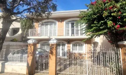Casa com 3 quartos à venda na Rua Bolívia, --, Jardim Nova Europa, Campinas, 178 m2 por R$ 715.000