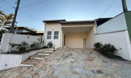 Casa em condomínio fechado com 3 quartos à venda na avenida vice-prefeito anésio capovilla, --, parque dos cocais, valinhos, 160 m2 por r$ 800.000