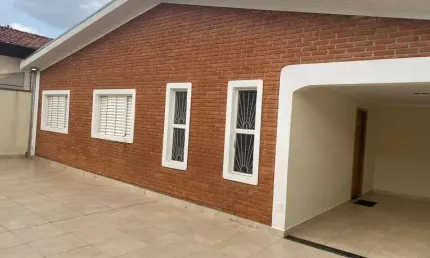 Casa com 3 quartos à venda na Avenida Brasil Norte, Parque Novo Mundo, Americana, 180 m2 por R$ 500.000