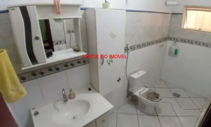 Casa com 2 quartos à venda na Rua das Açucenas, Parque Novo Mundo, Americana, 187 m2 por R$ 499.000