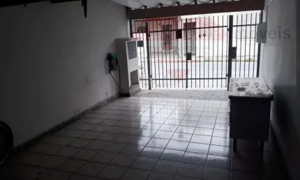 Casa para Venda em Taubaté, Jardim Das Nações, 4 dormitórios, 2 suítes, 1 banheiro, 2 vagas