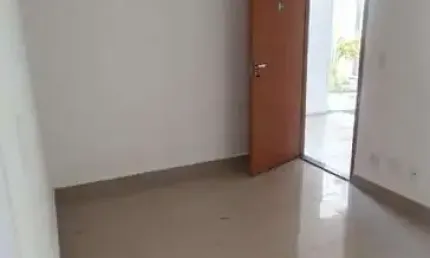 Apartamento Térreo, com 02 dormitórios, Frente ao Condomínio Jardim Oásis
