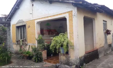 Casa com 3 quartos à venda na Rua Padre Diogo Luiz Pereira, Vila São José, Taubaté