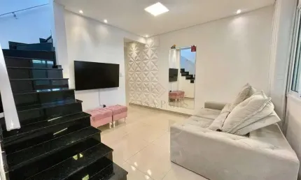 Sobrado com 2 dormitórios à venda, 90 m² por R$ 435.000,00 - Maracanã - Praia Grande/SP
