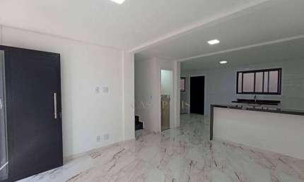 Sobrado à venda, 111 m² por R$ 790.000,00 - Tupi - Praia Grande/SP