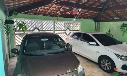 Casa com 2 dormitórios à venda, 89 m² por R$ 460.000,00 - Maracanã - Praia Grande/SP
