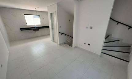 Casa de condominio com fino acabamento e 2 dormitórios a venda em Praia Grande!