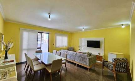 Cobertura com 3 quartos e ampla sacada com vista do mar ´`a venda na Vila Guilhermina em Praia Grande!