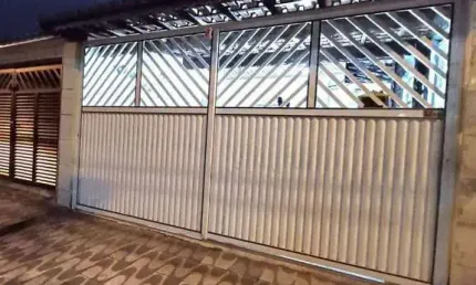 Casa com 2 dormitórios à venda, 100 m² por R$ 480.000,00 - Ocian - Praia Grande/SP