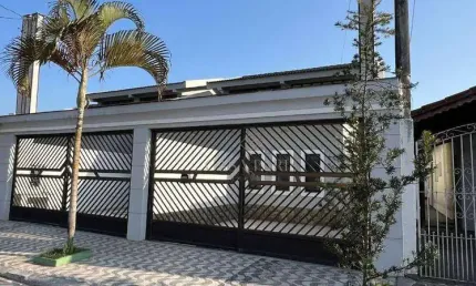 Sobrado com 2 dormitórios à venda, 100 m² por R$ 485.000,00 - Maracanã - Praia Grande/SP