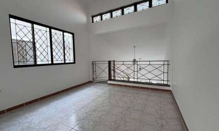 Sobrado com 2 dormitórios à venda, 100 m² por R$ 485.000,00 - Maracanã - Praia Grande/SP