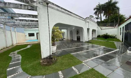 Casa mobiliada com piscina e 5 quartos à venda, 372 m² por R$ 1.300.000 - Solemar - Praia Grande/SP