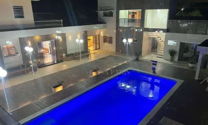 Sobrado com 7 dormitórios à venda, 500 m² por R$ 3.500.000,00 - Balneário Flórida - Praia Grande/SP