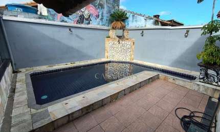 Casa com 2 dormitórios à venda, 120 m² por R$ 850.000,00 - Maracanã - Praia Grande/SP