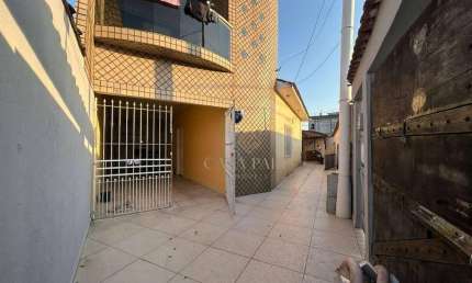 Sobrado com 3 dormitórios à venda, 100 m² por R$ 450.000 - Jardim Quietude - Praia Grande/SP