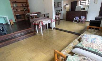 Casa com 3 dormitórios à venda, 157 m² por R$ 585.000,00 - Caiçara - Praia Grande/SP