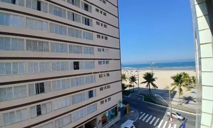 Kitnet com 1 dormitório à venda, 40 m² por R$ 220.000,00 - Vila Guilhermina - Praia Grande/SP