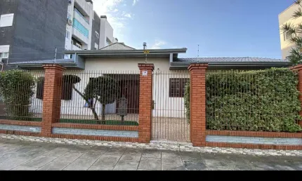 Casa com 2 quartos à venda na Rua Santa Cruz, Niterói, Canoas