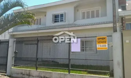 Sobrado 4 dormitórios, 1 suíte, espaço gourmet e 4 vagas – Moinhos de Vento, Canoas