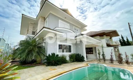 Sobrado de 03 Dormitórios, Suíte Master, Piscina e Espaço Gourmet – Moinhos de Vento, Canoas
