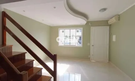 Casa em condomínio fechado com 2 quartos para alugar na Avenida Guilherme Schell, Rio Branco, Canoas