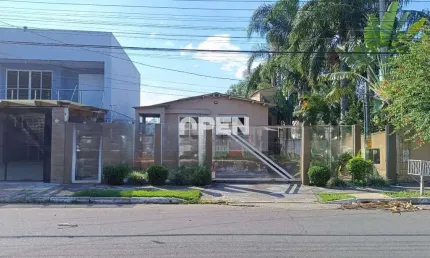 Casa 04 dormitórios sendo 01 suíte , Nossa Sra. das Graças , Canoas .