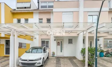 Casa em Condomínio 03 dormitórios sendo 01 suíte , Moinhos de Vento , Canoas .