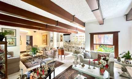 Casa à venda, 4 quartos, 2 suítes, 6 vagas, São Luiz - Belo Horizonte/MG