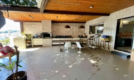 Casa à venda, 3 quartos, 1 suíte, 4 vagas, Santa Amélia - Belo Horizonte/MG
