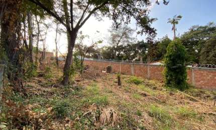 Terreno à venda na Avenida Otacílio Negrão de Lima, Ao lado do, Garças, Belo Horizonte